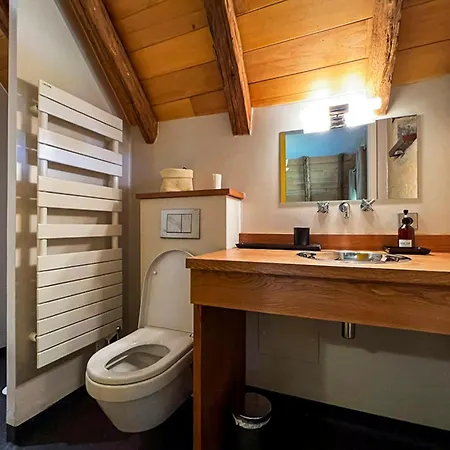 Restored Medieval Watchtower In The Perigord Сasa de vacaciones *