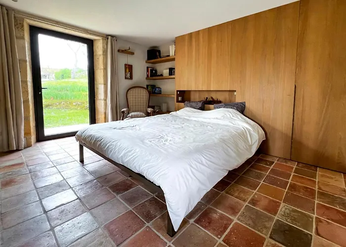 Restored Medieval Watchtower In The Perigord Dom wakacyjny *