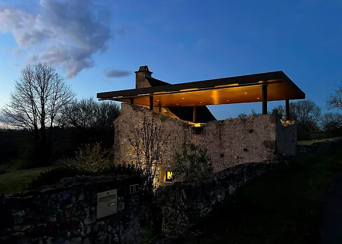 Restored Medieval Watchtower In The Perigord Dom wakacyjny